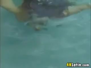 Latin streetwalker Gives A Blowjob In The Pool